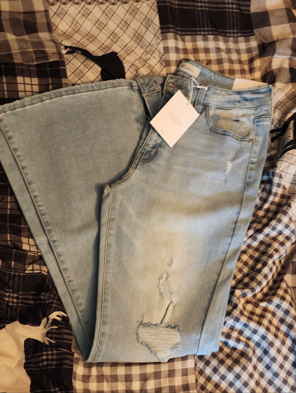 NWT KanCan Womens Flare Jeans Size 13/30